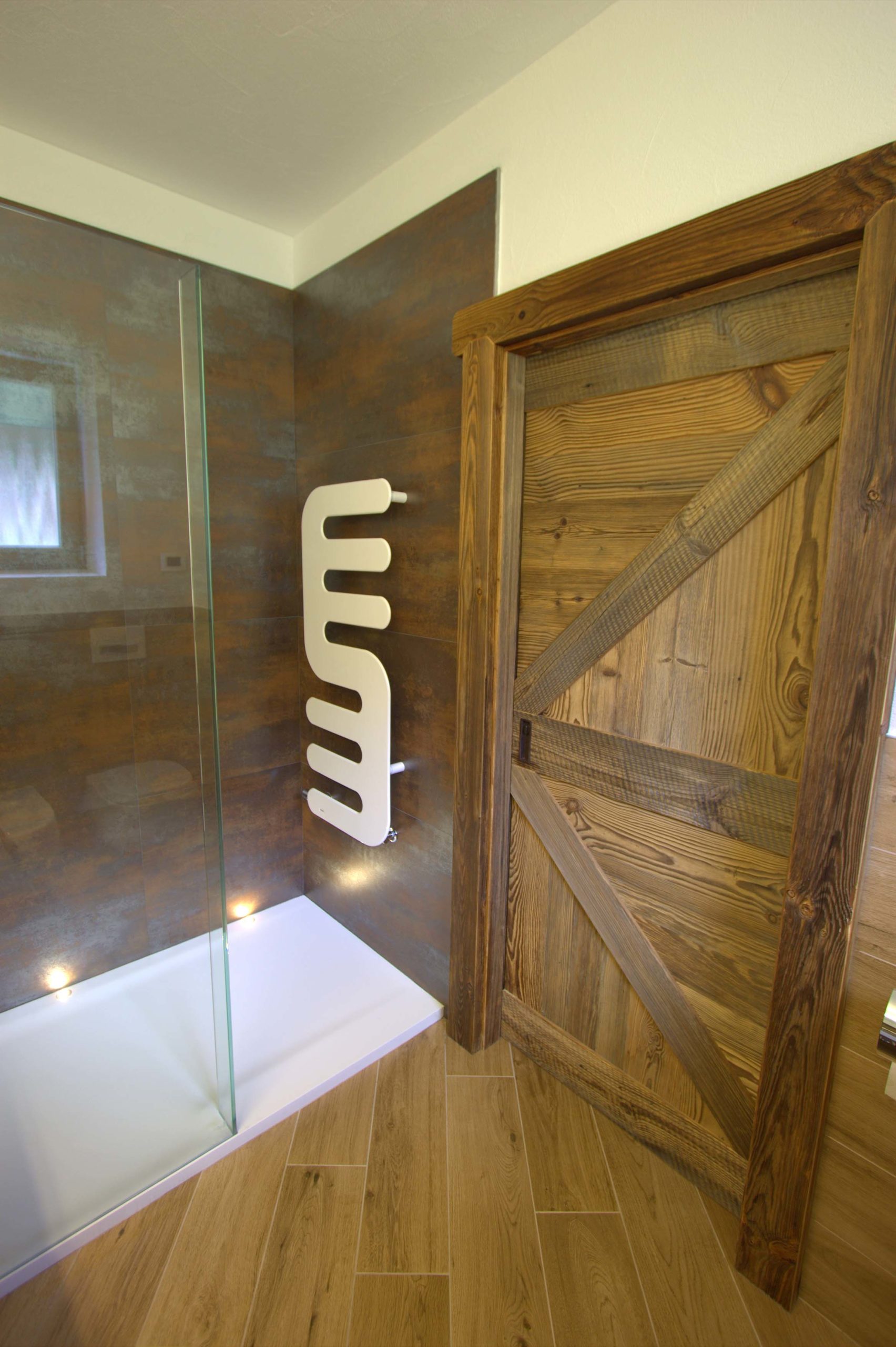 design vetro e legno stanza chalet